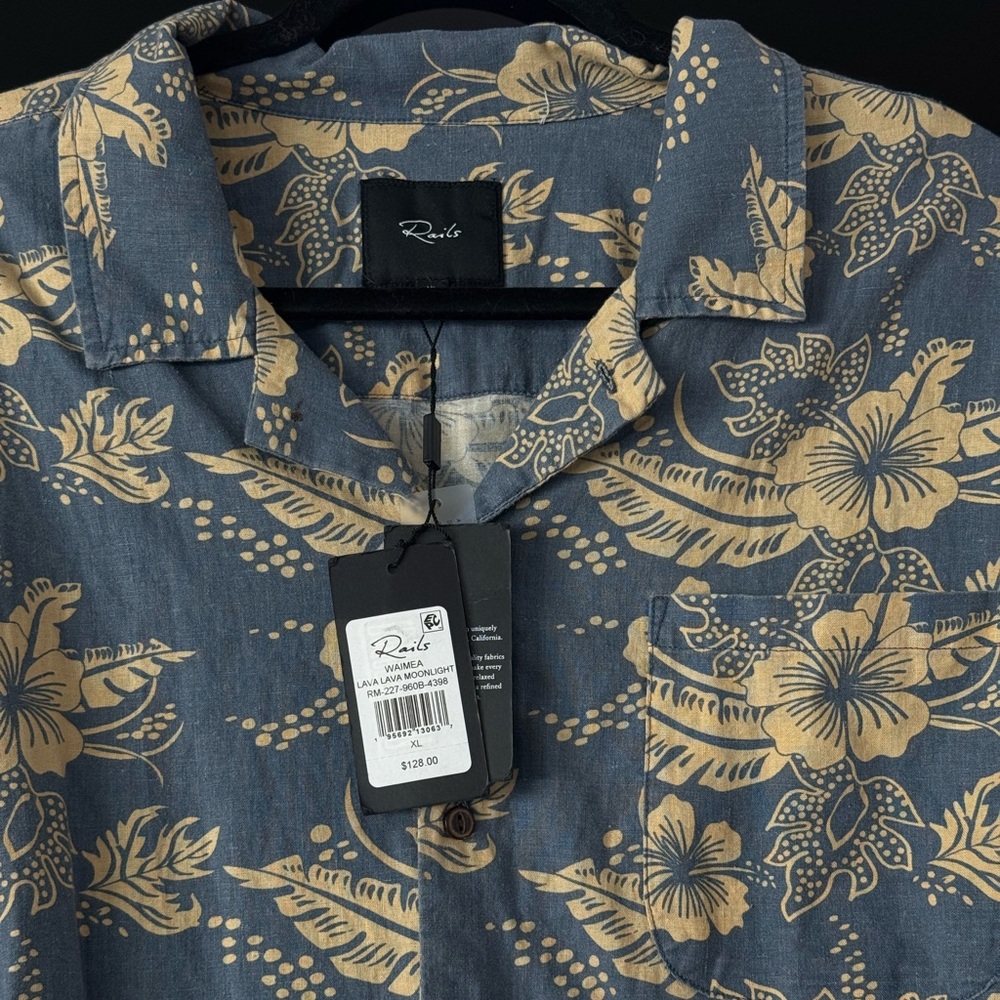 Rails “Waimea Lava Lava Moonlight” Floral Hawaiian Shirt – Size XL (NWT $128)